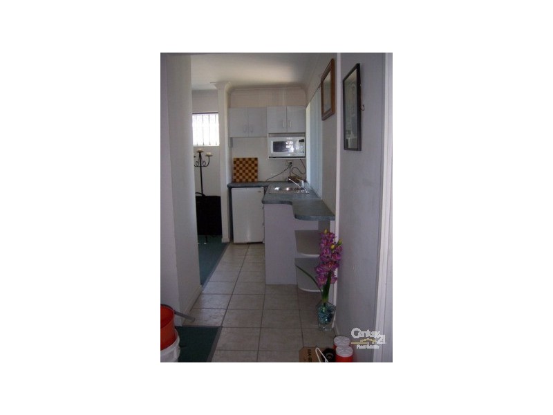 16 Carrumbella Drive, Arundel QLD 4214