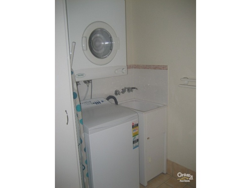 84 High St, Southport QLD 4215