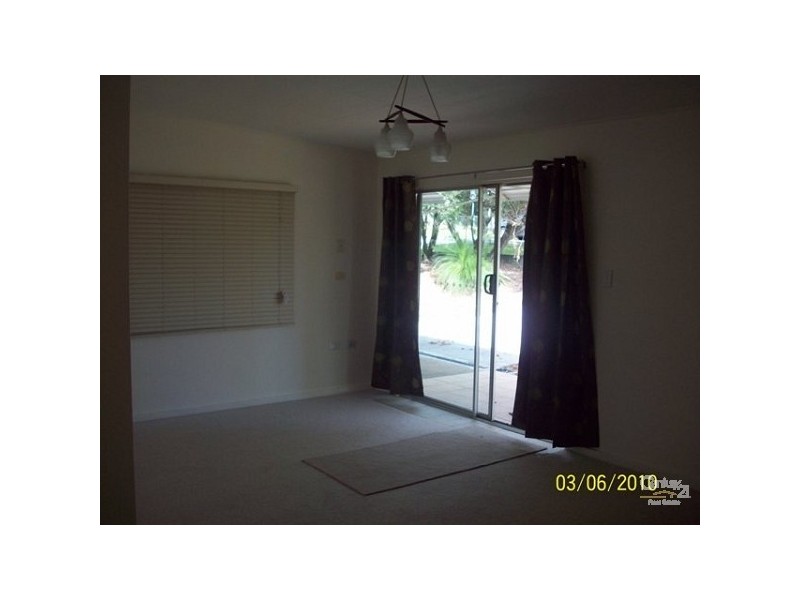 59 Kumbari Avenue, Southport QLD 4215