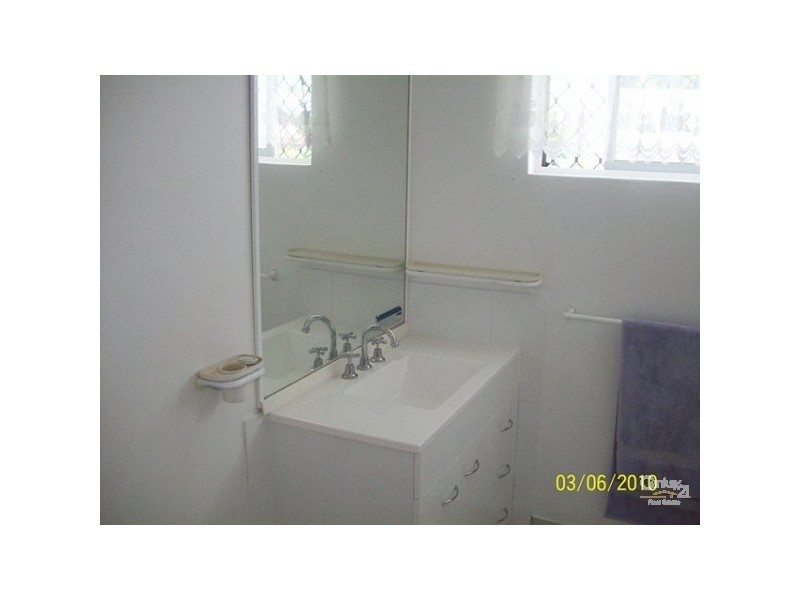 59 Kumbari Avenue, Southport QLD 4215