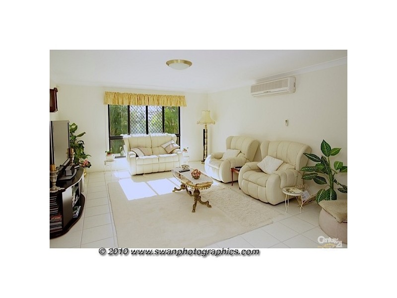 287 Napper Road, Arundel QLD 4214