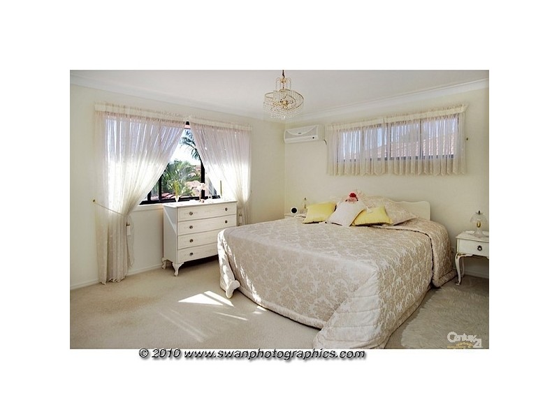 287 Napper Road, Arundel QLD 4214