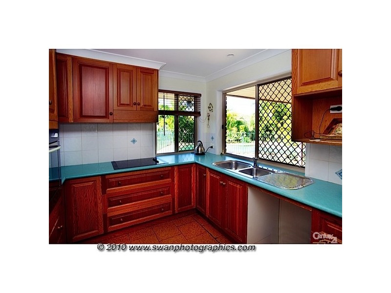 23 Balwyn Court, Arundel QLD 4214