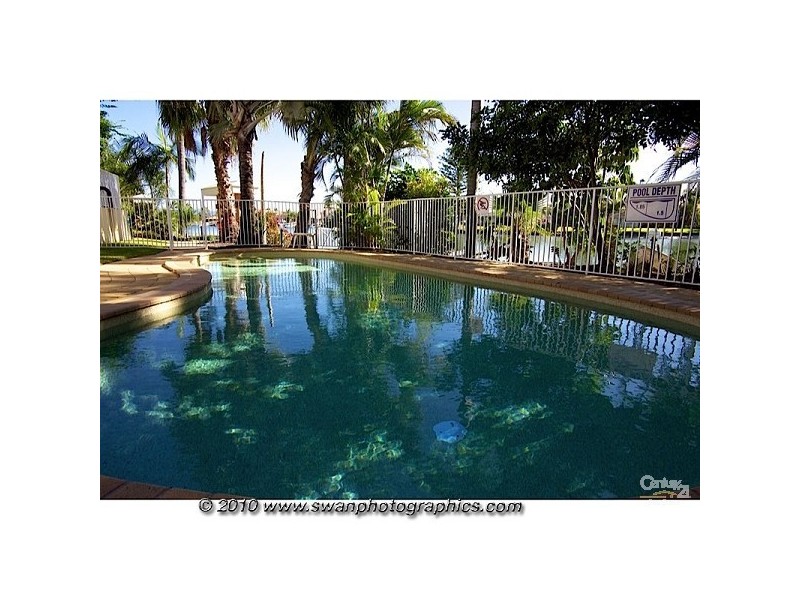 4/11 Taylor Street, Biggera Waters QLD 4216