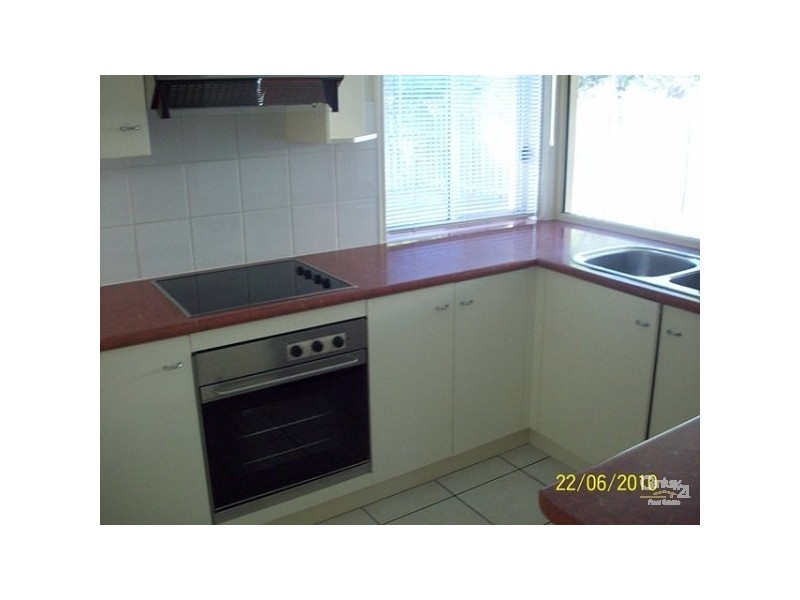 32/107 Arundel Drive, Arundel QLD 4214