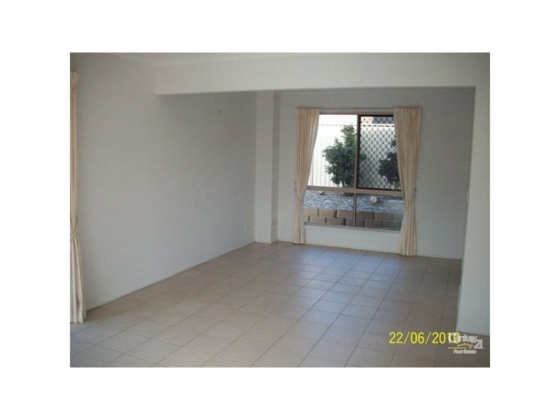 14 Zane Street, Molendinar QLD 4214