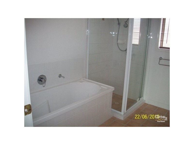 14 Zane Street, Molendinar QLD 4214