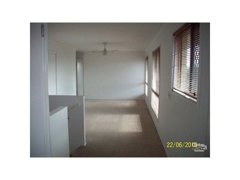 14 Zane Street, Molendinar QLD 4214