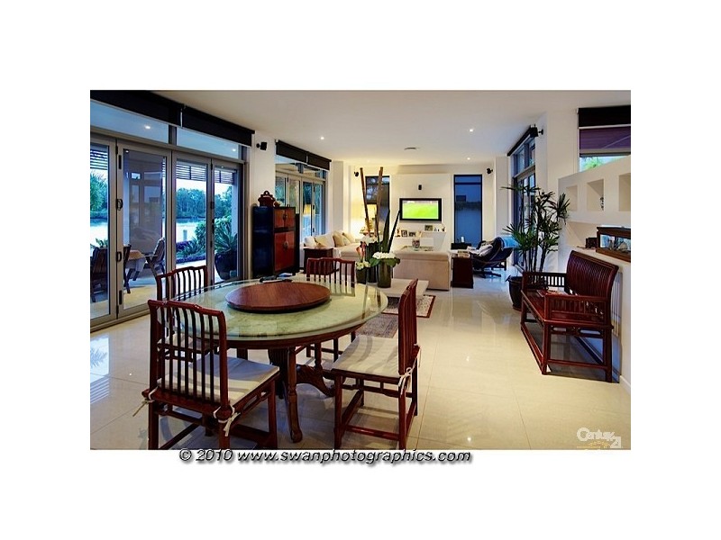 Hope Island QLD 4212