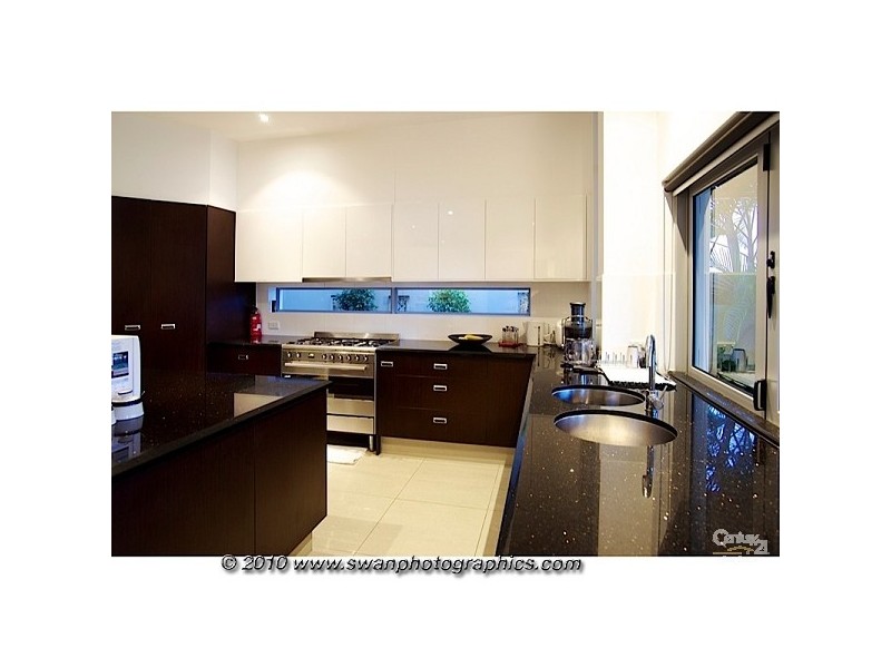 Hope Island QLD 4212