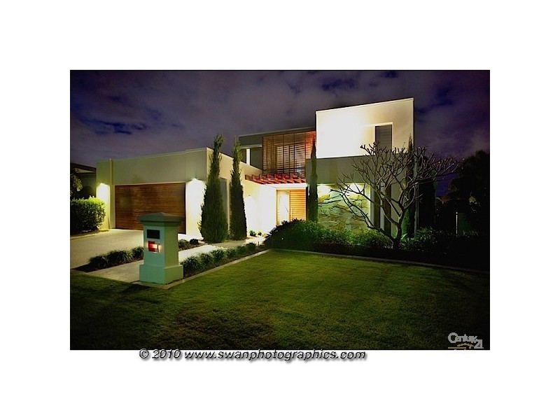 Hope Island QLD 4212