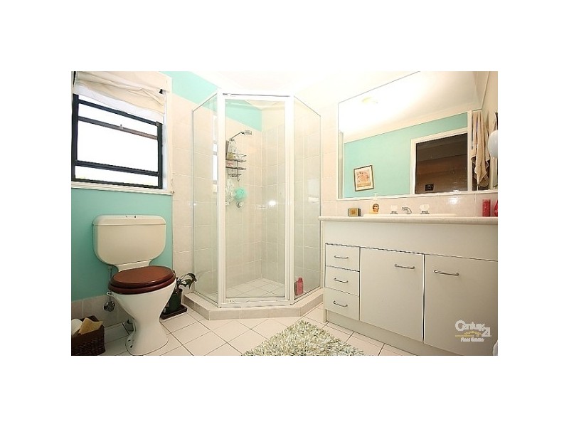 2/142 Greenacre Drive, Parkwood QLD 4214