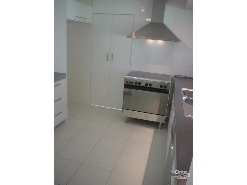 12 Ballard Place, Coombabah QLD 4216