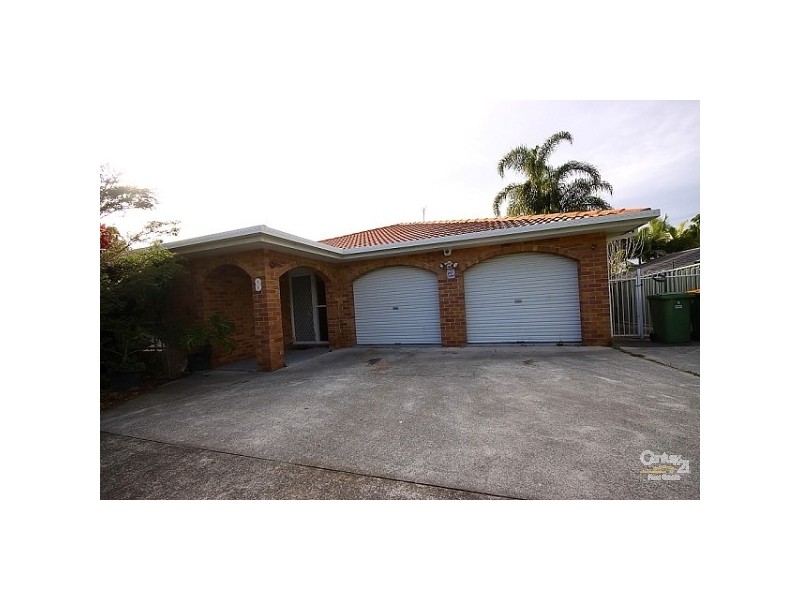 8 Dante Court, Arundel QLD 4214