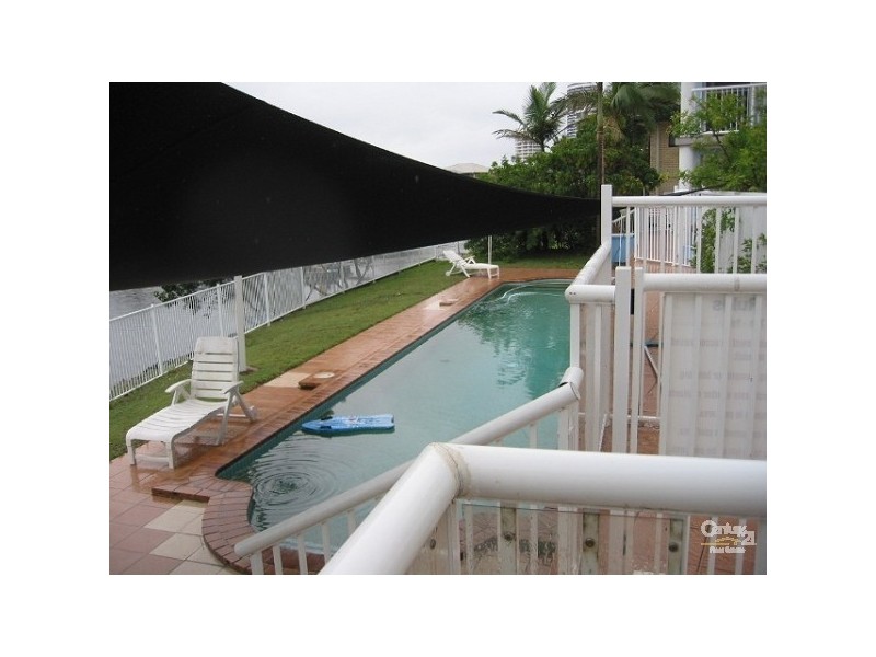 29/75 Bayview street, Runaway Bay QLD 4216