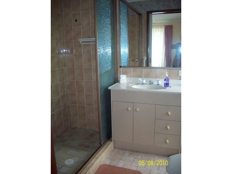 21 Melbourne Road, Arundel QLD 4214