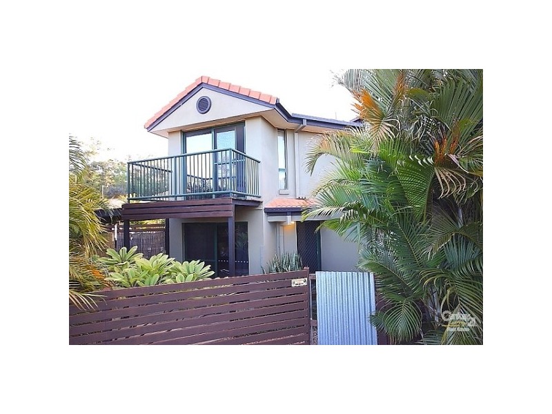 1/184 Greenacre Drive, Arundel QLD 4214