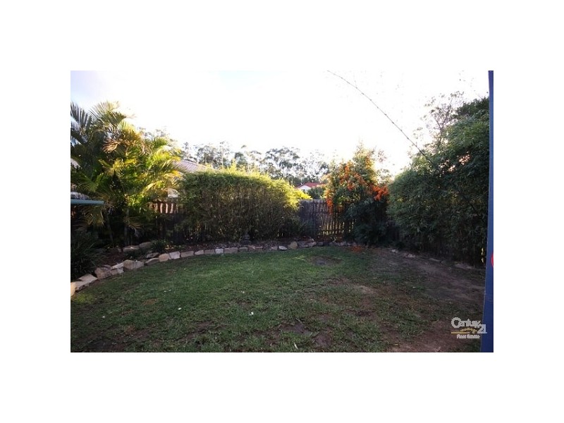 1/184 Greenacre Drive, Arundel QLD 4214