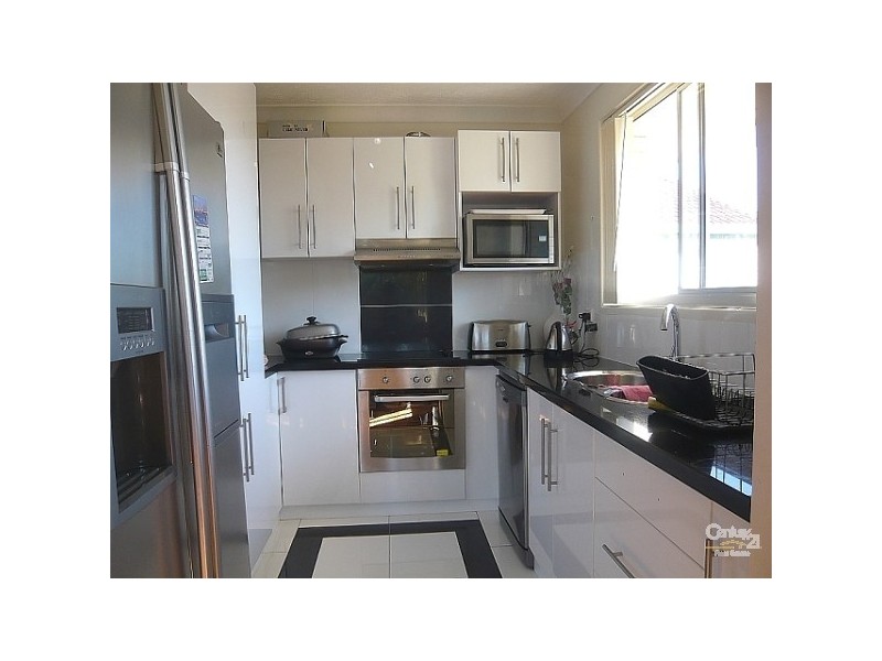 38 Brighton Street, Biggera Waters QLD 4216