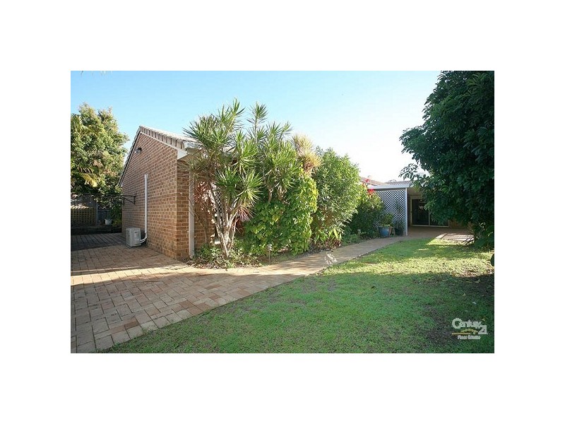 13 Open Drive, Arundel QLD 4214