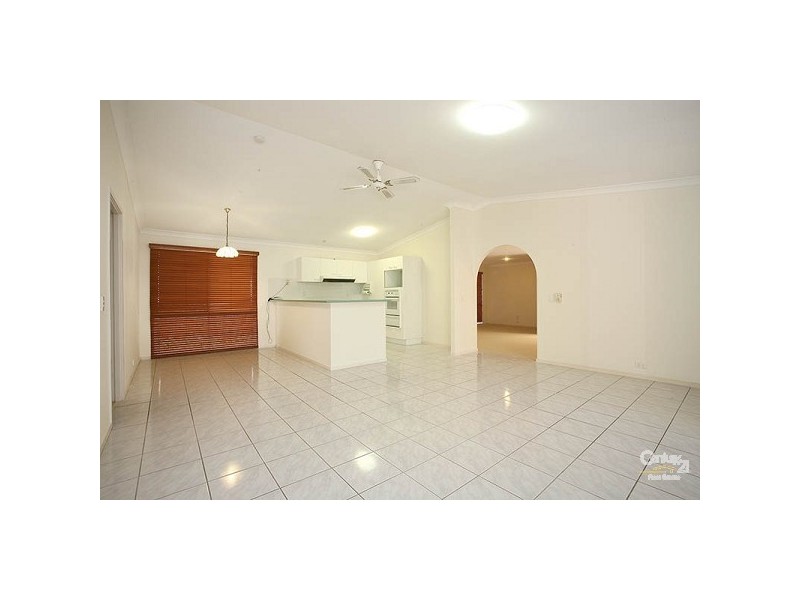 13 Open Drive, Arundel QLD 4214