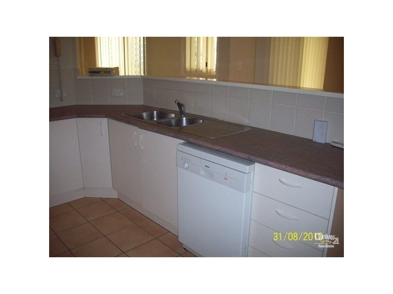 41 Captain Cook Dive, Parkwood QLD 4214