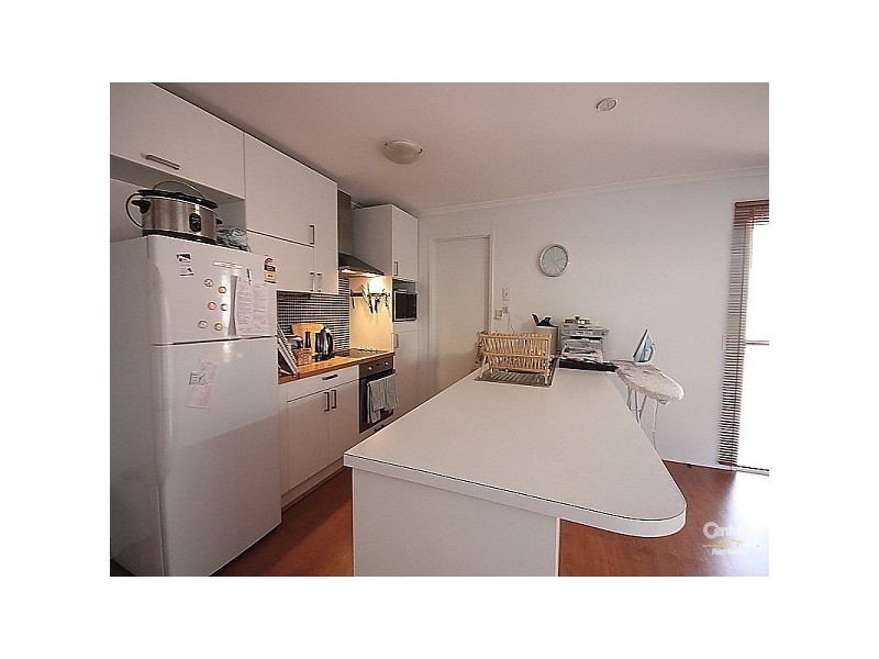 2/4 Boea Street, Arundel QLD 4214