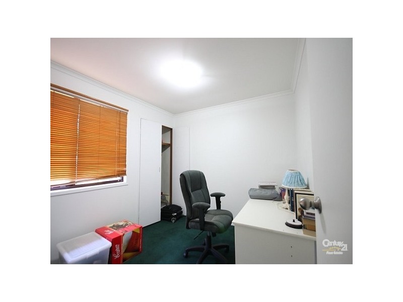 2/4 Boea Street, Arundel QLD 4214