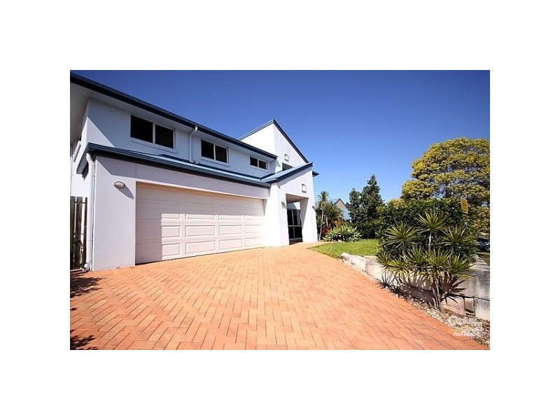 18 Cederton Crescent, Ormeau QLD 4208