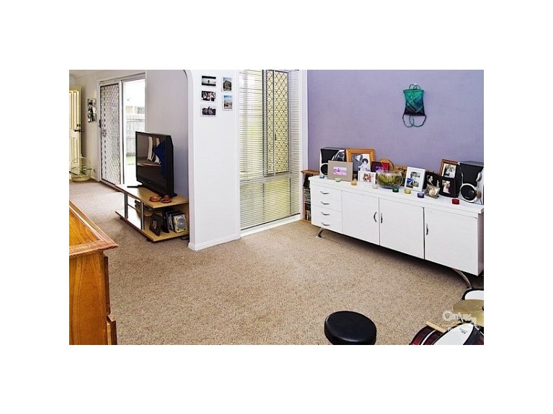 2/9 Kenny Drive, Labrador QLD 4215