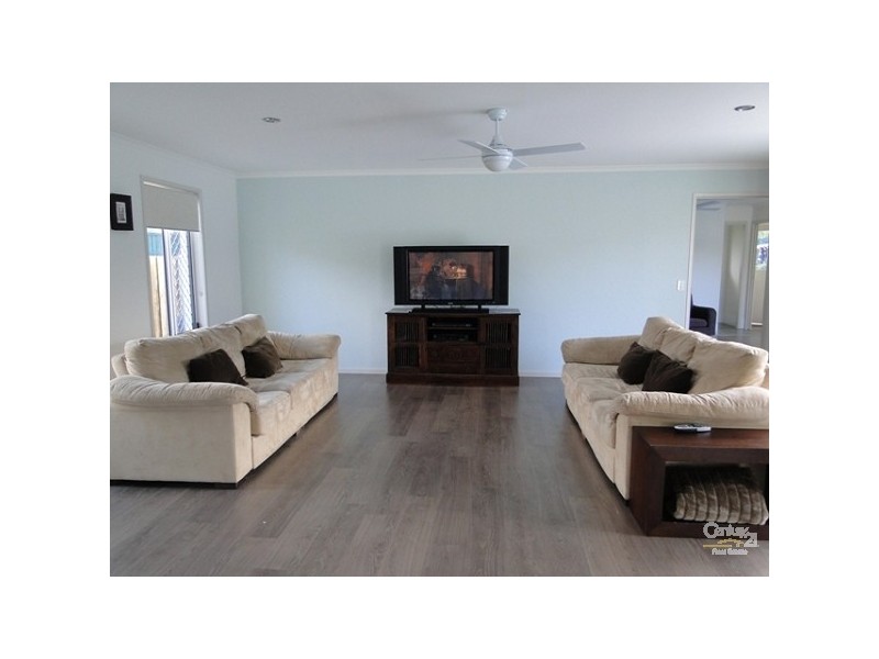 3 Casuarina Way, Helensvale QLD 4212