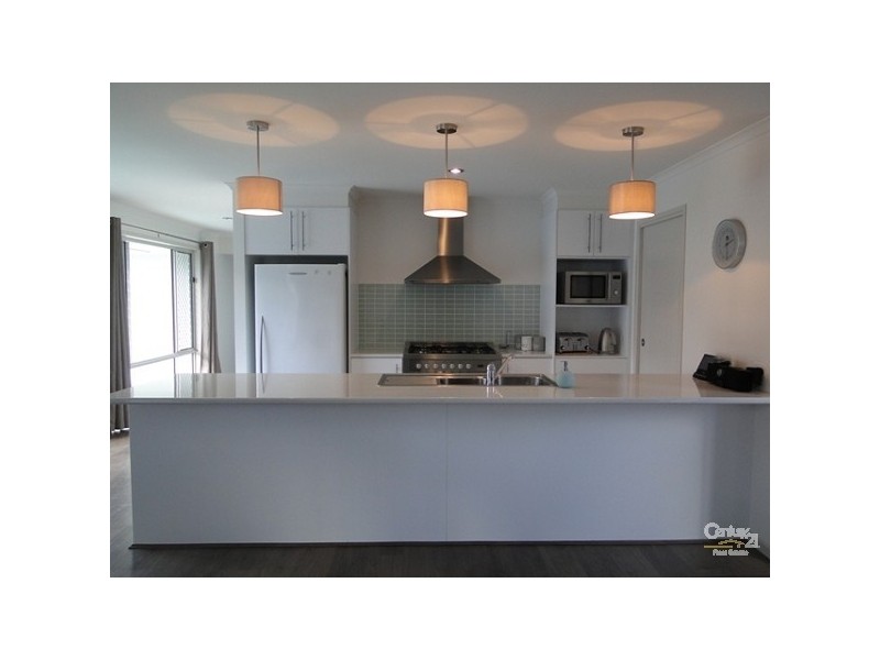 3 Casuarina Way, Helensvale QLD 4212