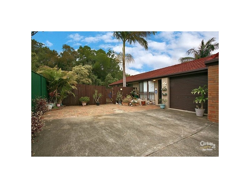 2/17 Hentdale Court, Labrador QLD 4215