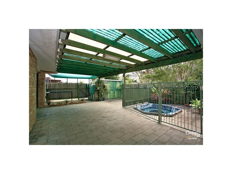 24 Ashburton Close, Arundel QLD 4214