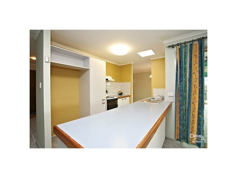 24 Ashburton Close, Arundel QLD 4214