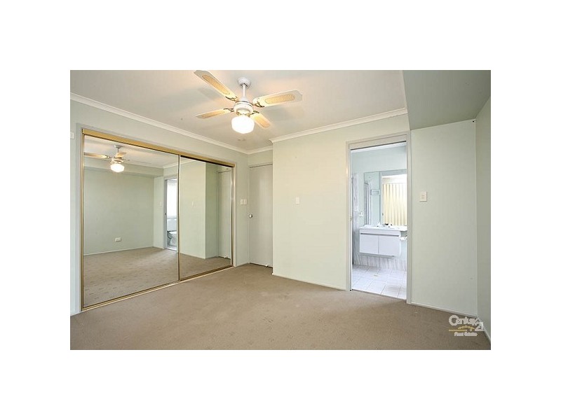 24 Ashburton Close, Arundel QLD 4214