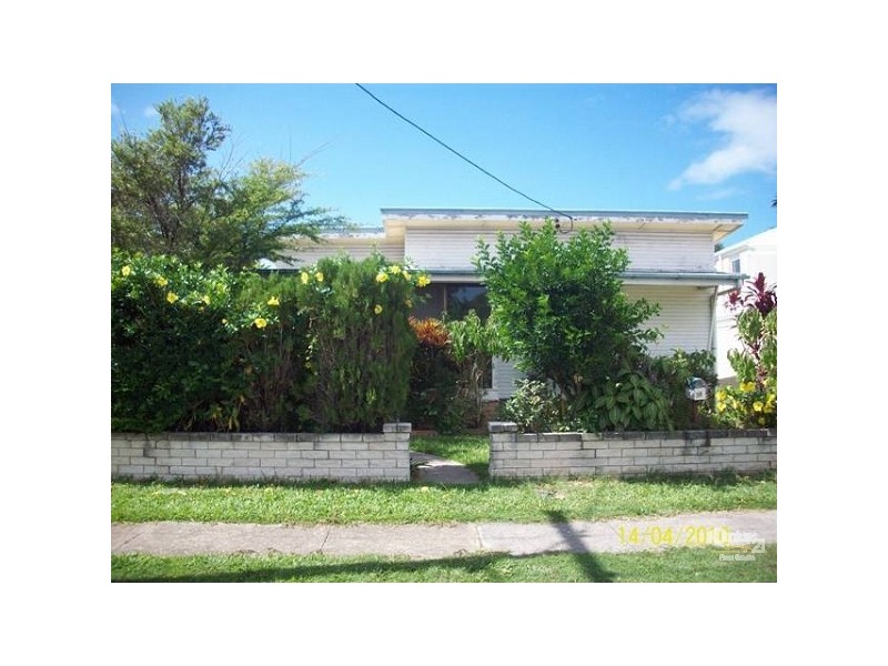 39 Harris, Labrador QLD 4215