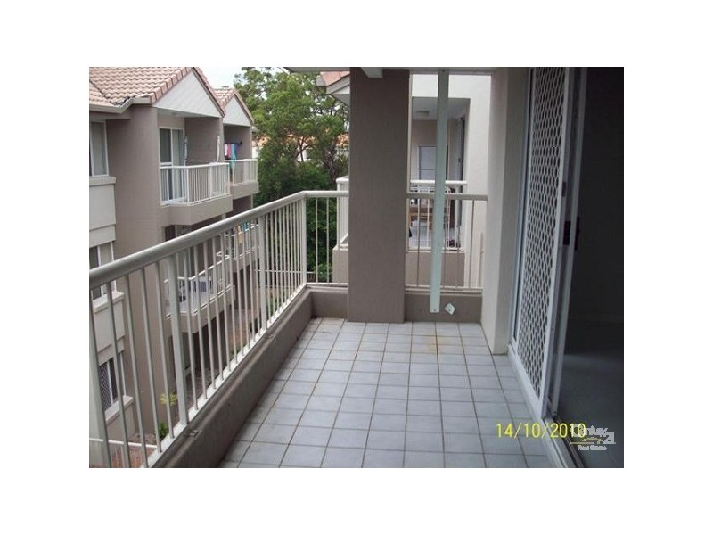 24/72 Brighton Street, Biggera Waters QLD 4216