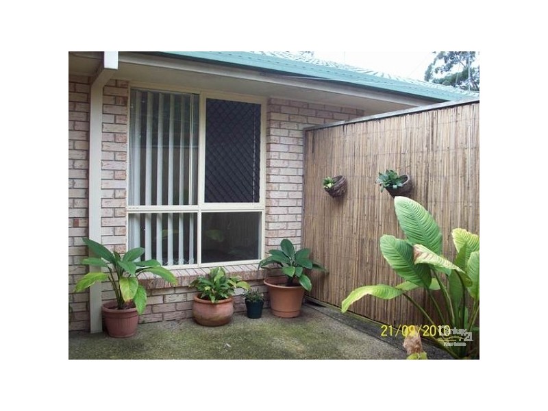1/11 Webb Street, Labrador QLD 4215
