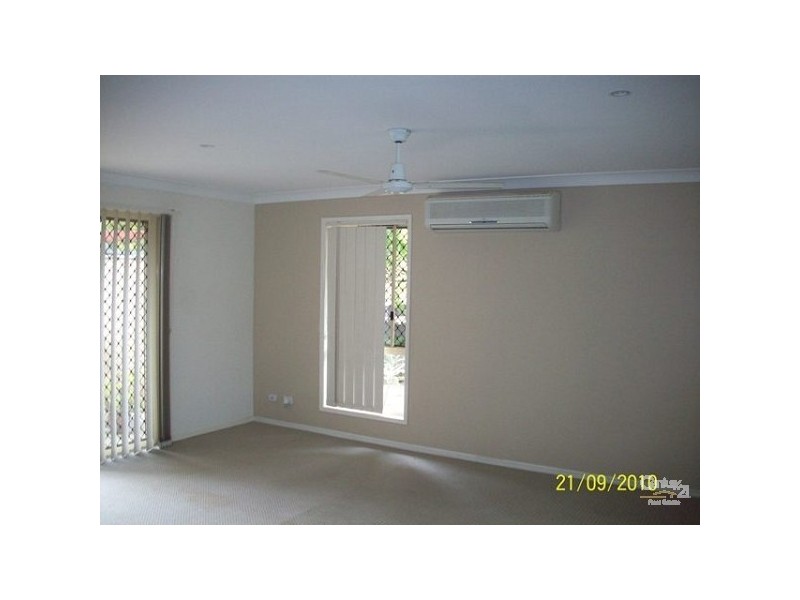 1/11 Webb Street, Labrador QLD 4215