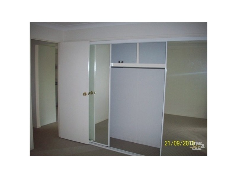 1/11 Webb Street, Labrador QLD 4215