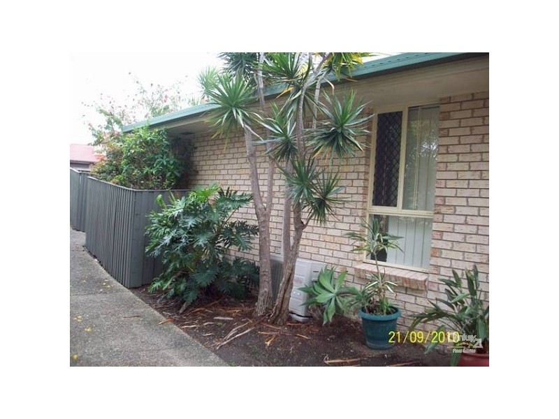 1/11 Webb Street, Labrador QLD 4215