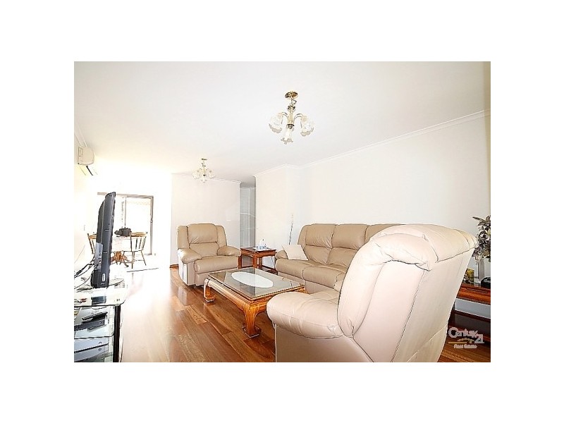 1/28 Morinda Wy, Labrador QLD 4215