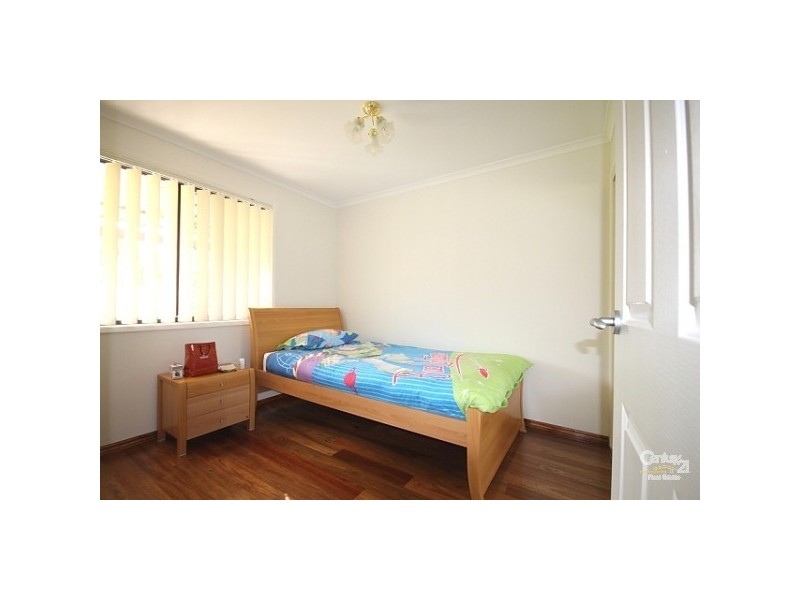 1/28 Morinda Wy, Labrador QLD 4215