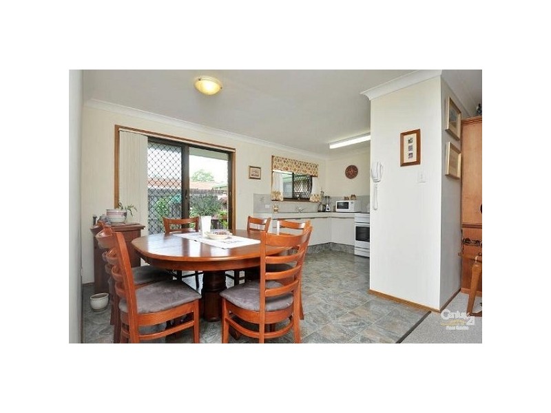 1/9 Burwood Court, Labrador QLD 4215