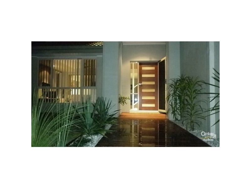 54 Christina Ryan Way, Arundel QLD 4214