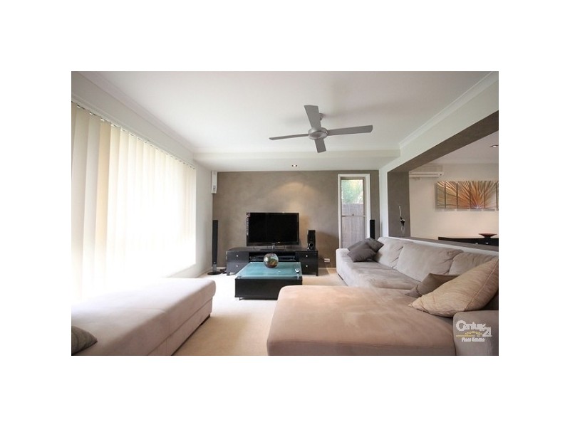 54 Christina Ryan Way, Arundel QLD 4214