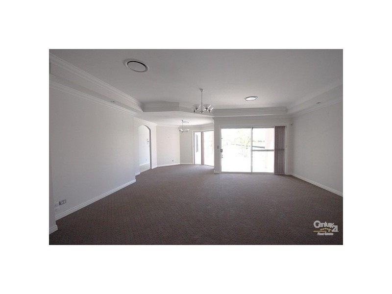 36 Anchorage Way, Biggera Waters QLD 4216