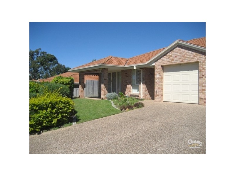 2/218 CENTRAL STREET, Labrador QLD 4215