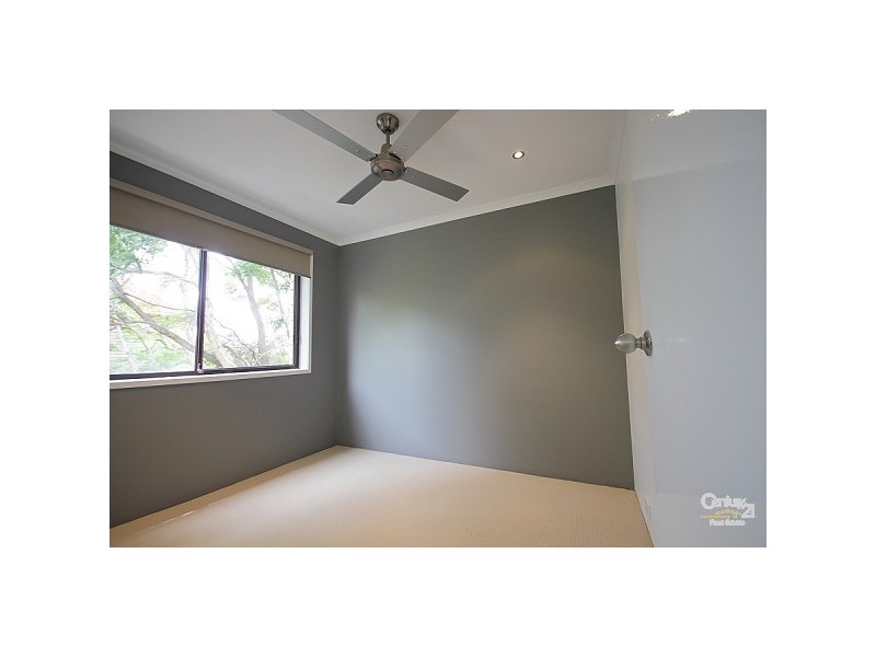 16/25 Ahern Street, Labrador QLD 4215